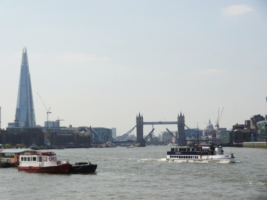 05b Tower Bridge Shard from Kings Steps DSC02559